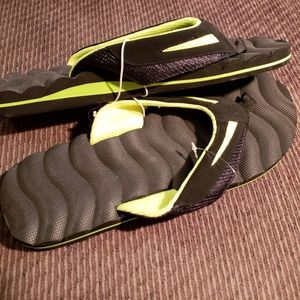 Men's flip flops
